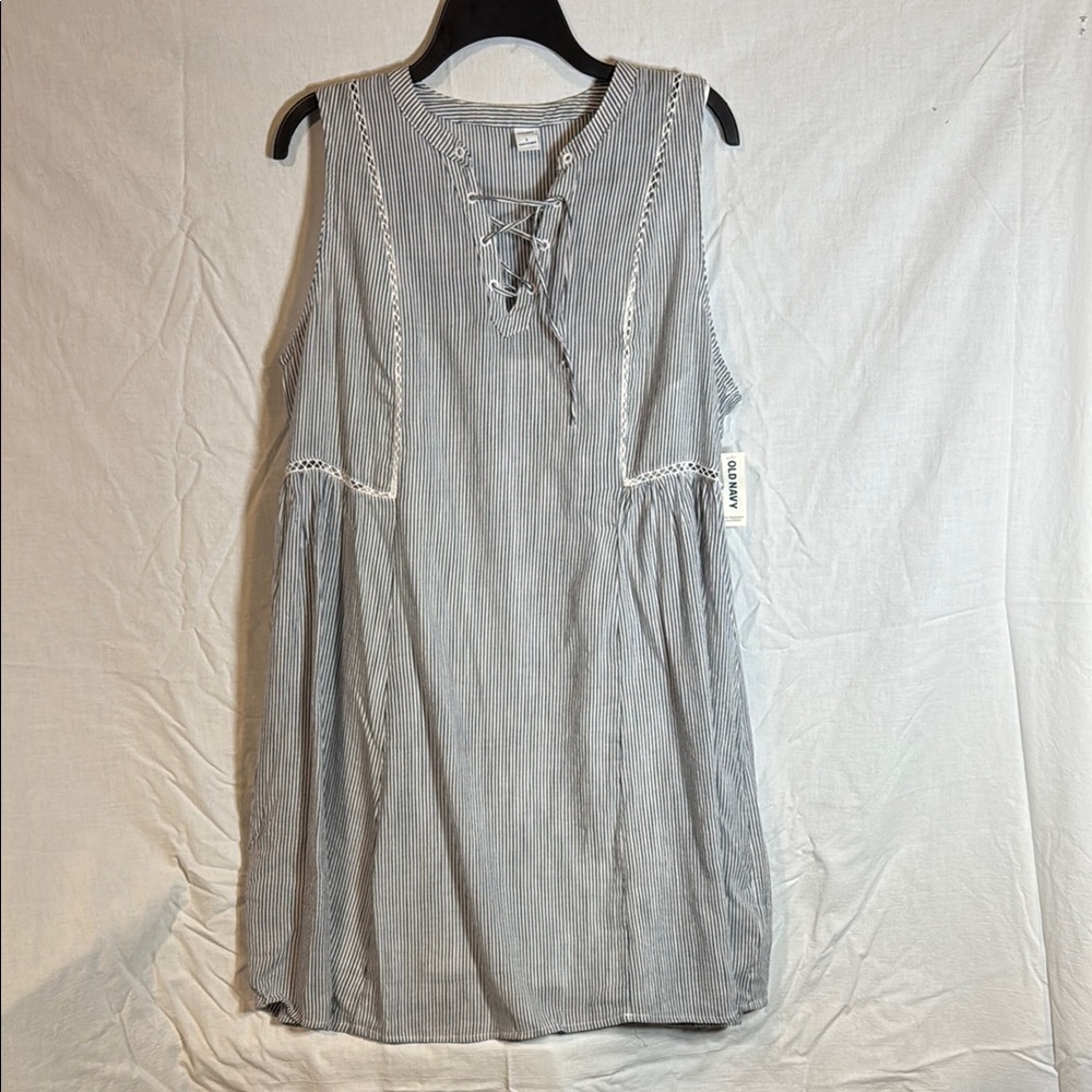 Old Navy Blue and White Sleeveless Scoop Neck Sundress